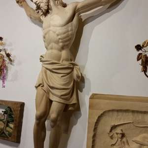 ARTE SACRA- Cristo crocifisso   -90 - 125-150cm  scultura in legno di tiglio o cirmolo  disponibile con croce a muro 3 metri 